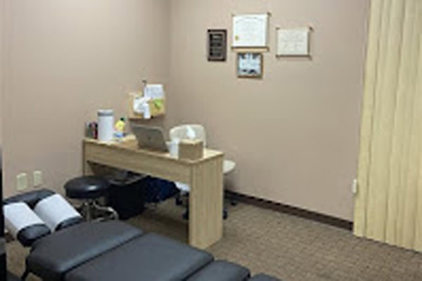 Photograph of Advanced Pain Medical Group's Cerritos, California, clinic location