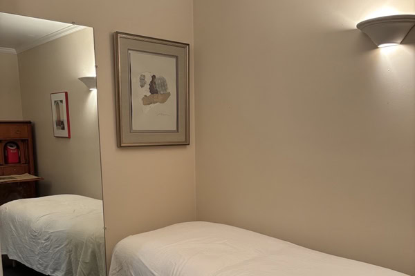 Photograph of Advanced Pain Medical Group's Cheviot Hills, California, clinic location