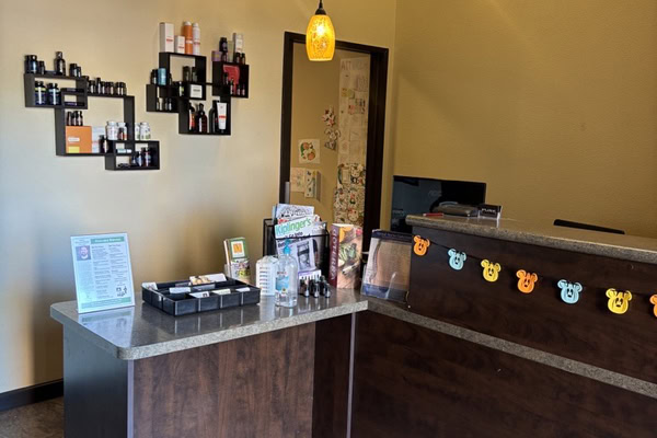 Photograph of Advanced Pain Medical Group's Valencia, California, clinic location