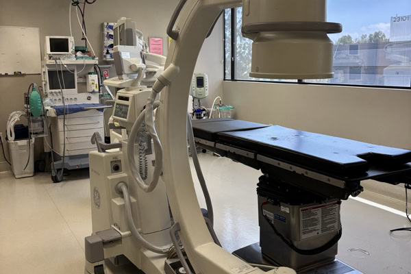 Photograph of Advanced Pain Medical Group's West Hills, California, clinic location