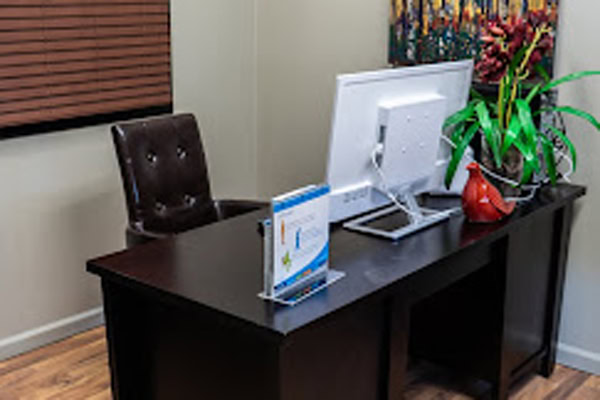 Photograph of Advanced Pain Medical Group's West Hills, California, clinic location