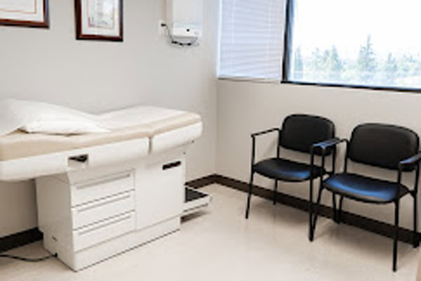 Photograph of Advanced Pain Medical Group's West Hills, California, clinic location